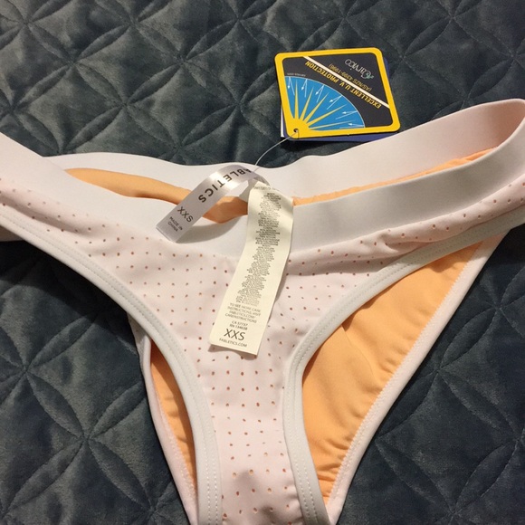 Fabletics Valentina bikini bottom - Picture 4 of 5